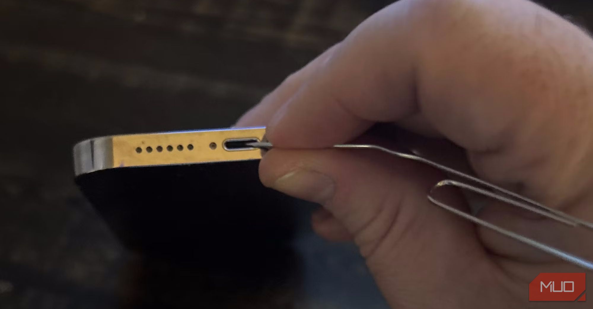 8 Fixes for an iPhone Stuck in Headphone Mode